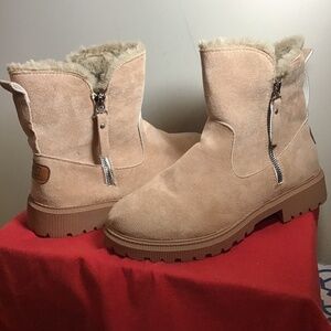 🔥F&8 women’s fashion boots, new condition, see photos, size 43US🦋
